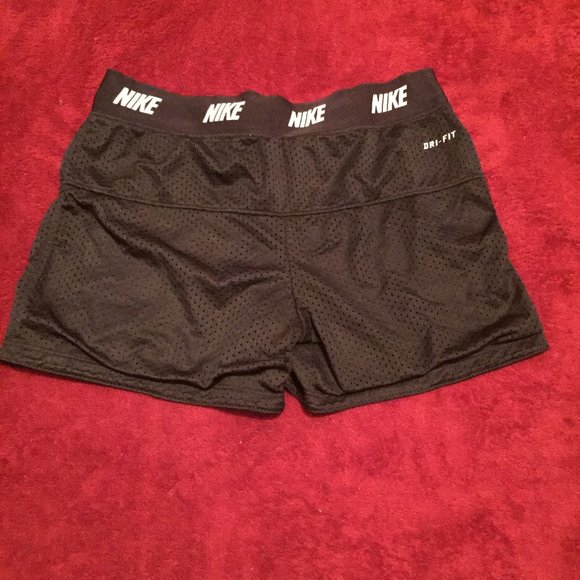 Nike Dri Fit Mesh Shorts, Size S - Picture 3 of 3